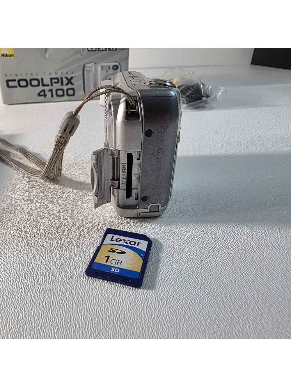 Nikon camera working